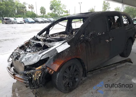 2014 Honda Odyssey Touring/Touring Elite из США, поврежденный, VIN 5FNRL5H9XEB015029